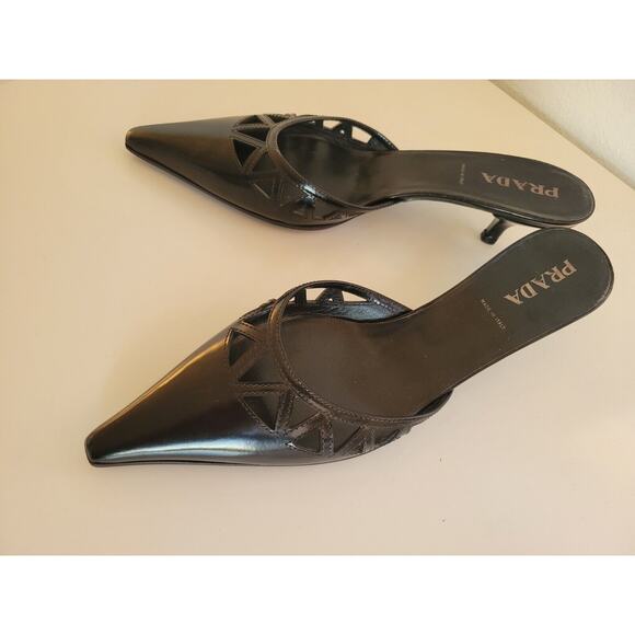 PRADA Vintage VTG black pointy pointed kitten heel mules 37 - Picture 2 of 12